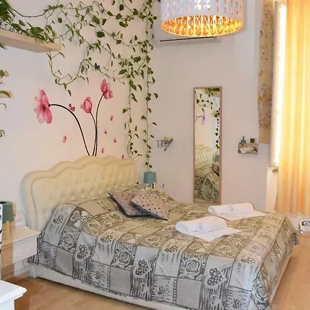 Homestay Sweet 10 *